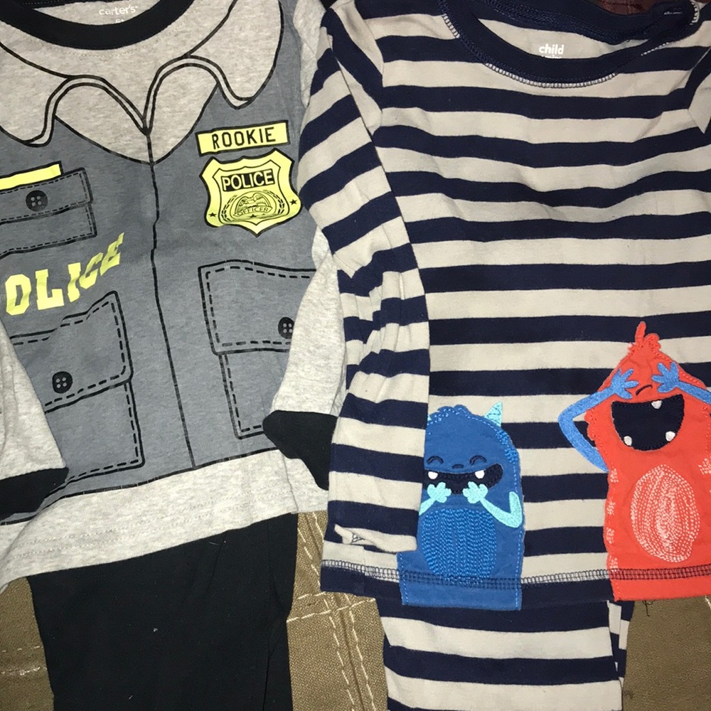 Carters 5t pjs boys